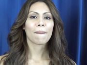 Cassandra Cruz - Rread My Lips