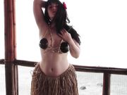 Emily Lynne -  Hula Girl Squirts On Hula Girl
