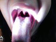 Nina Chrome - mouth tour