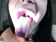 Nina Chrome - mouth tour