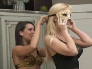 Angela Sommers, Sally Charles (Lesbian House Hunters 9)