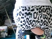 Lady Poison Ivy - Buttcrush Doll On Bike Cycling Sitting On Toy