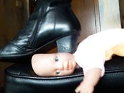 Lady Poison Ivy - Smother Butt Crushing Toy Doll