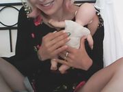 Lavinia Della Love - Gioco Col Bambolotto, Ruttando