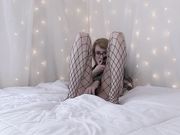 Lyra Fae - Little Sister Shows U How She Cums