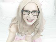 LittleKaylie - Kitten Blowjob