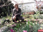 Doris Dawn - April Flowers