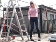 Doris Dawn - Up The Ladder