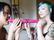  Kailey Ketchum  - Messy ain Double Dildo Blowjob