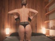 PussycatMoz - Twerk & Toy