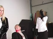 Lethal Lipstick - Virus