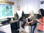 Allie Jordan, Angel Vain,Katie Kox - FuckTeamFive.com -  Shopping Mall Nut