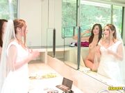 Bree Daniels, Jessi Andrews, Malena Morgan, Aurielee Summers & Thierry - We Live Together - Ass galore