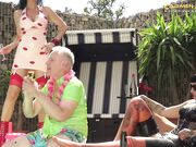 Carmen Rivera Entertainment - Aqua Fickness - Chapter Two - Carmen Rivera, Lady Vampira, Party-Opfer, Franky