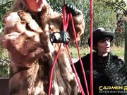 Carmen Rivera Entertainment - Sperm Pigs - Carmen Rivera, Miss Emelie Bentley, Spanner, Armes Schwein 1, Armes Schwein 2