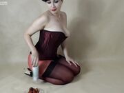 Wanilianna - Layered nylons and sweet cream