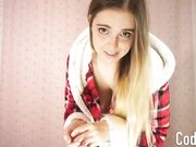 Manyvids -   Codi Vore Stretching Out My Roommates Tops