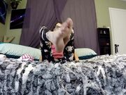 Keri Berry - Jack Off To My Socks