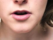 Sydney Harwin -  She Doesn’t Want It, Story