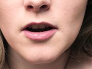 Sydney Harwin -  She Doesn’t Want It, Story