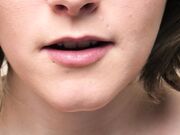 Sydney Harwin -  She Doesn’t Want It, Story