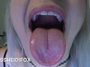 heidifox - Licking You