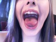 heidifox - Showing Off My Tongue