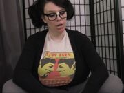 Lovely Lilith - Geeky Step Sister Wants Cherry Popped 