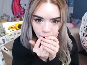 MiaMelon - Magic Trick