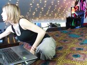 Arwen Datnoid - Arwens First Bbc