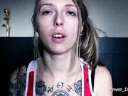 Arwen Datnoid - Staring Contest With Me