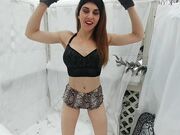 VieraMayXXX - Nude Workout Rubbing Snow On My Body 2019-12-16