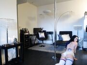 NoelleEastonXXX - Twerking And Grinding On The Pole