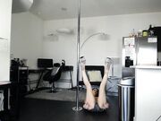 NoelleEastonXXX - Twerking Jerk Off Encouragement Joi