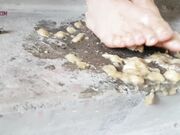 AsianDreamX - Izumi Sagiri Gets Out Feet Banana Smash