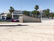 Ivy Roses - Pantsing Vid 3 The Beach