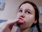 sophie_beauty - Slopy Suck Fingers