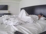 Saraanddave - Fingering in hotellroom