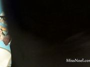 Goddess Alexandra Snow — Squashing The Tiny Man