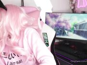 Belle Delphine - Plushie Gun Behind The Scenes (1)