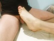 DirtyMolly23 - Her first Footjob - Amateur Feet Masturbation and Huge Cumshot