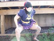 Kosplay Keri - Batgirl takes outdoor pee