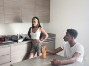 Valerica Steele - Cheating BF Gets Lucky w Paisley and Lil D