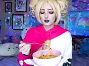 KatSaysMeow - Blonde Topless Mukbang