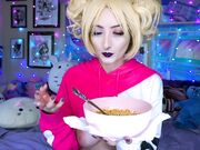 KatSaysMeow - Blonde Topless Mukbang