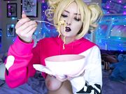 KatSaysMeow - Blonde Topless Mukbang
