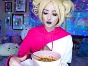 KatSaysMeow - Blonde Topless Mukbang