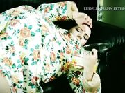 Ludella hahn pregnant alien