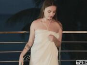 Lena Reif - TUSHY - On Tour