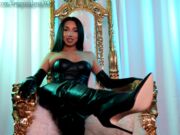 Empress Jennifer – Lady Lord in Leather